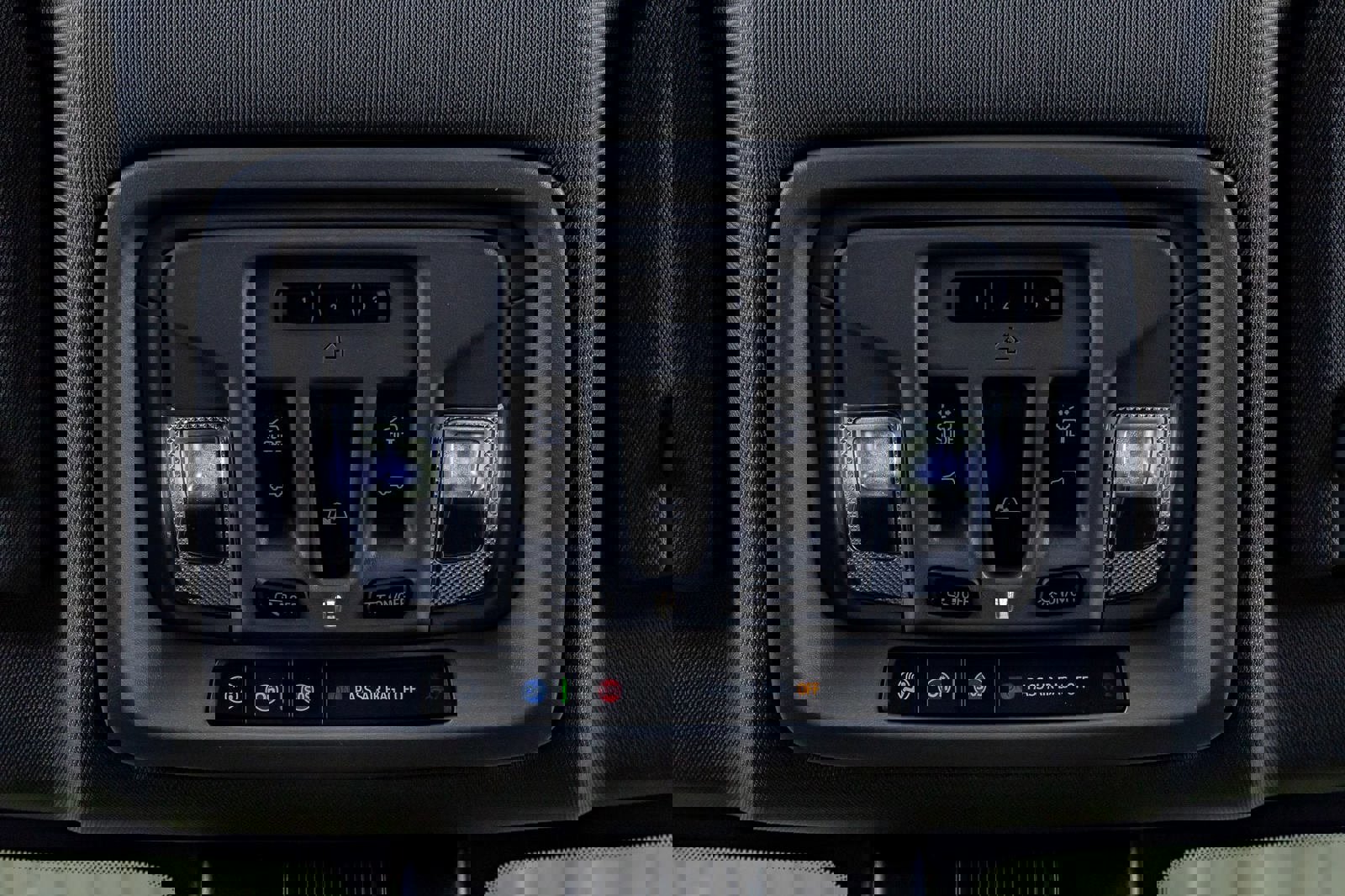 Used 2025 Chevrolet Silverado 1500 LT Trail Boss w/ Convenience Package II AWD/4WD image 29