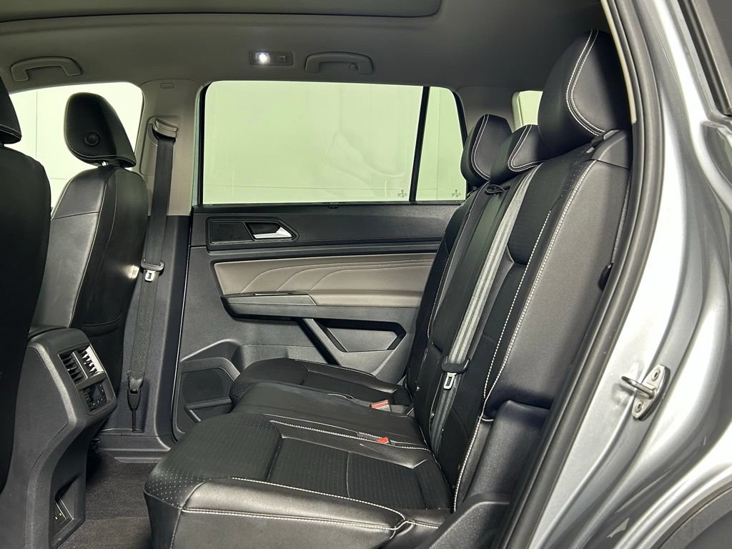 Used 2023 Volkswagen Atlas SEL AWD/4WD image 18