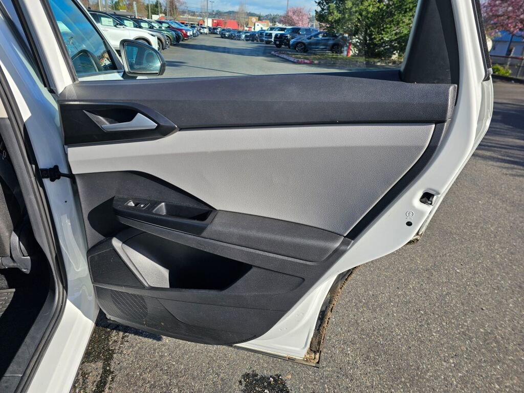 Used 2022 Volkswagen Taos S w/ IQ Drive S Package image 15