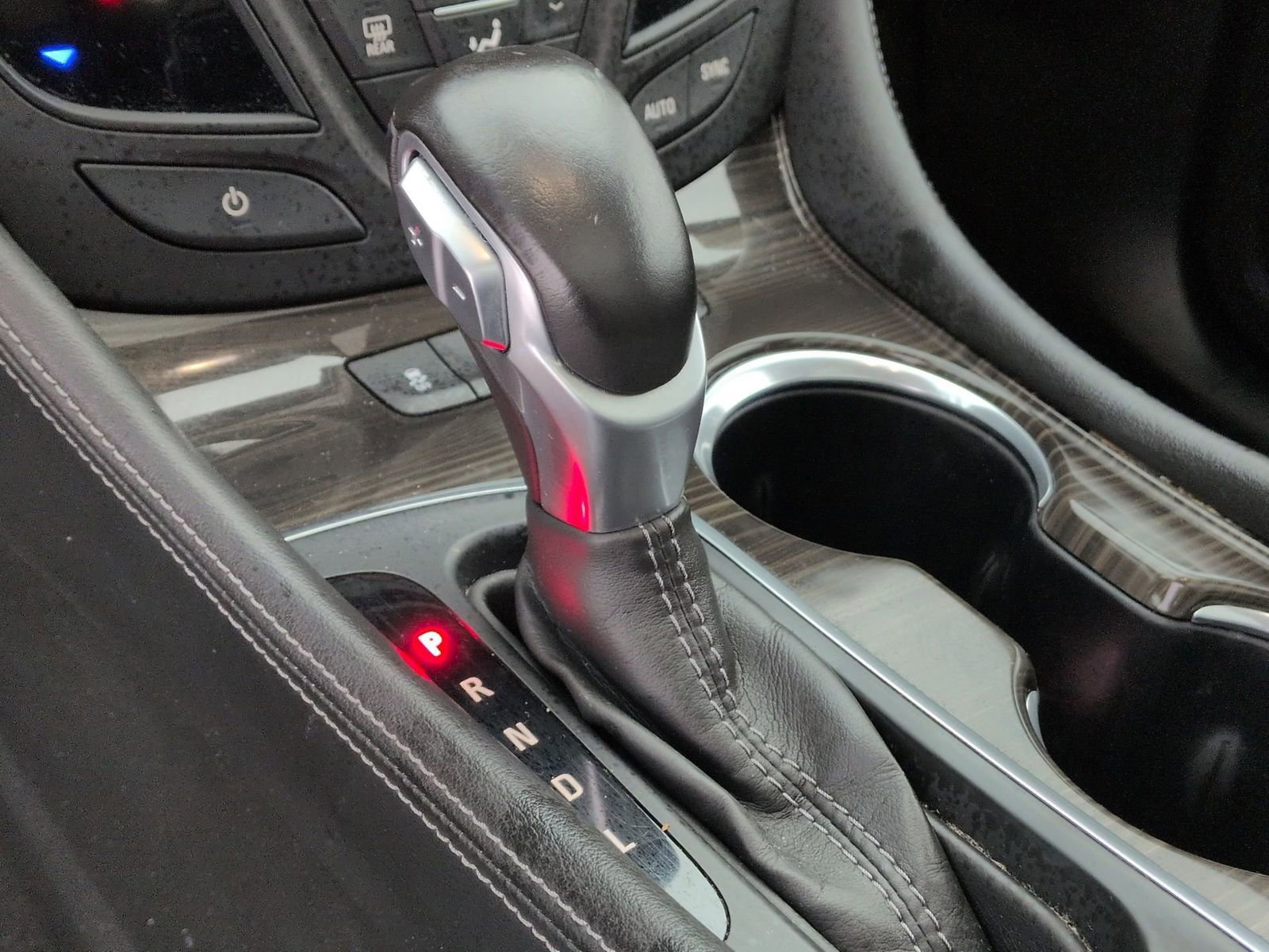 Used 2019 Buick Envision Essence image 36