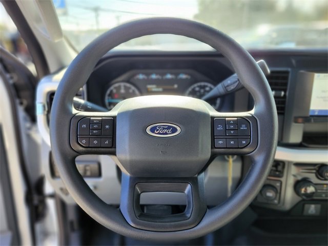 New 2025 Ford F550 4x4 Regular Cab Super Duty image 26