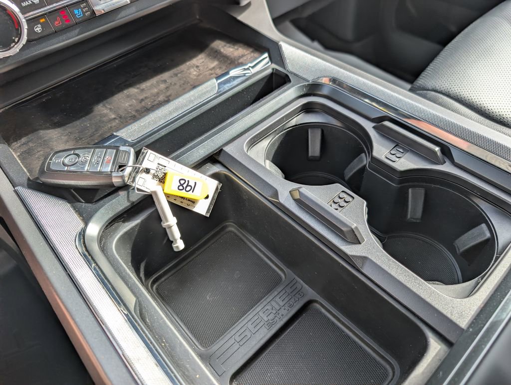 Used 2023 Ford F350 Lariat w/ Chrome Package image 33