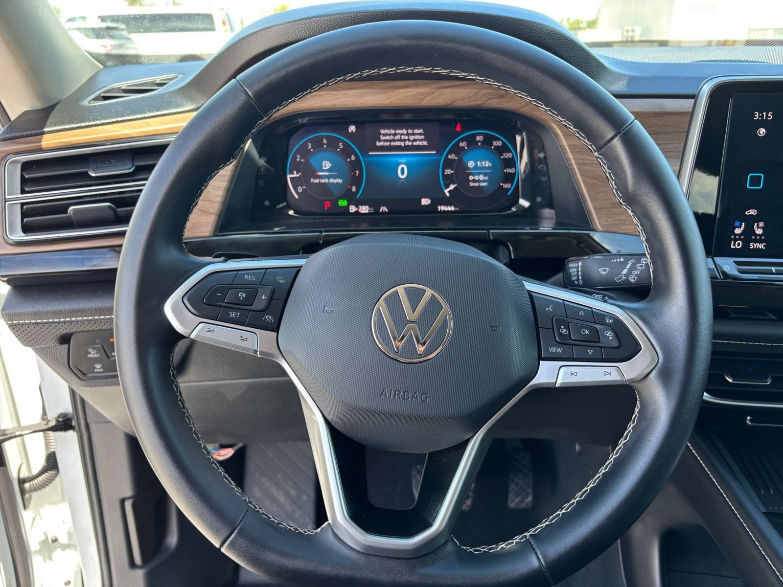 Used 2026 Volkswagen Atlas SE FWD image 30