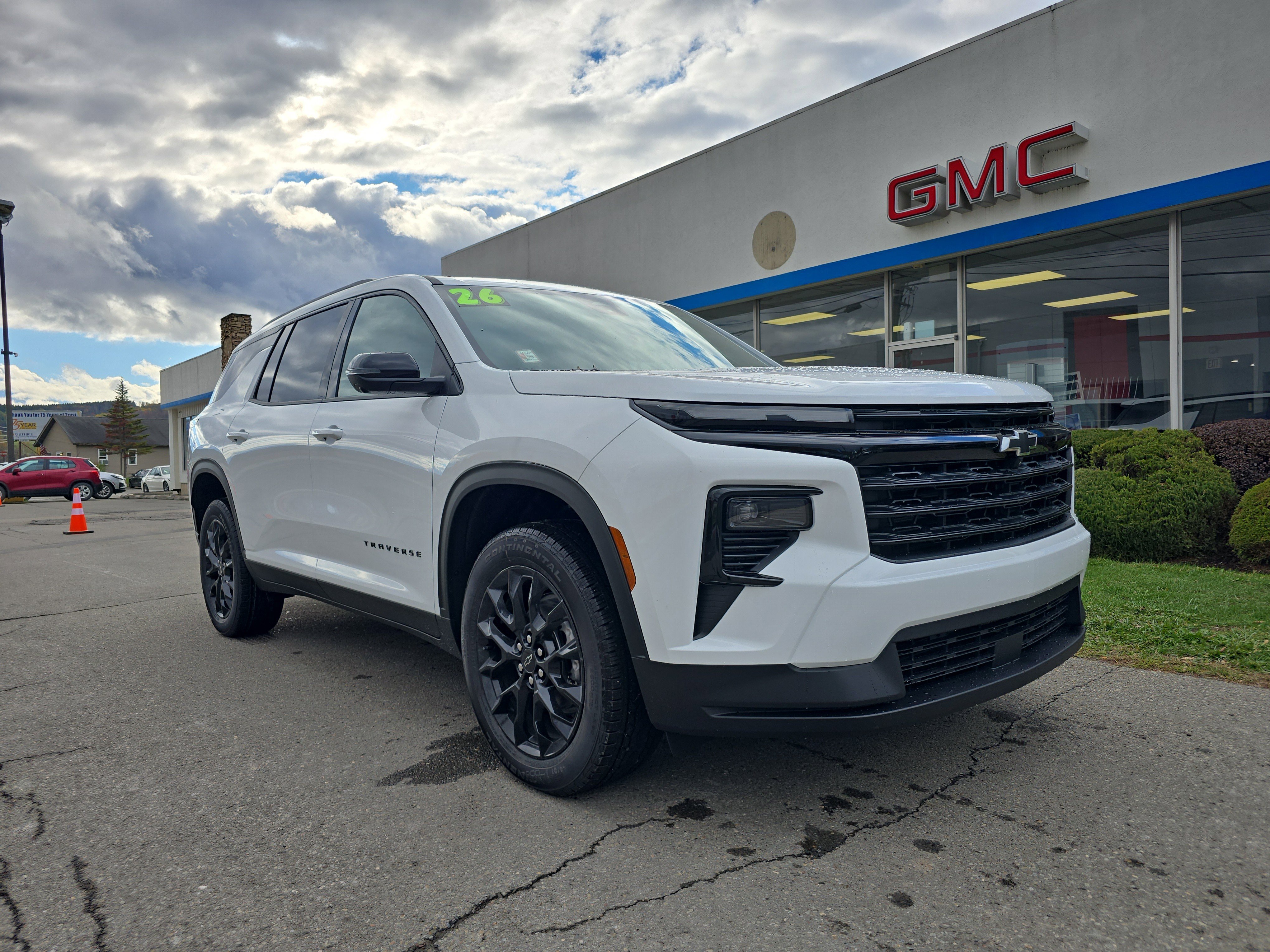 New 2026 Chevrolet Traverse LT w/ Midnight/Sport Edition