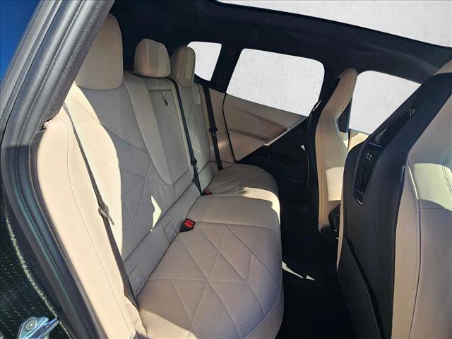 Used 2023 BMW iX xDrive50 w/ Premium Package image 15