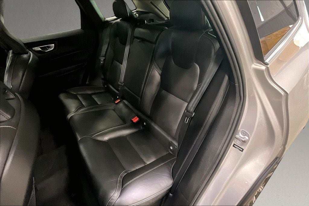 Certified 2023 Volvo XC60 B6 Ultimate w/ Climate Package AWD/4WD image 23