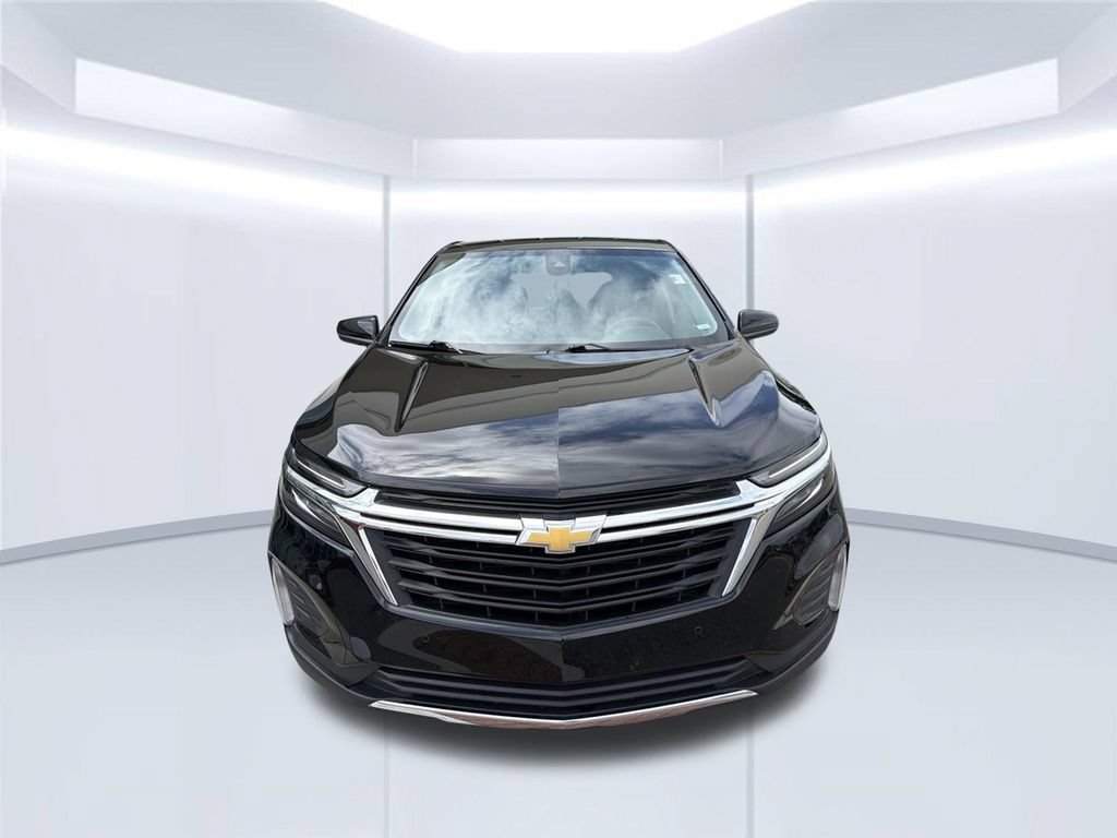 Used 2024 Chevrolet Equinox LT AWD/4WD image 2