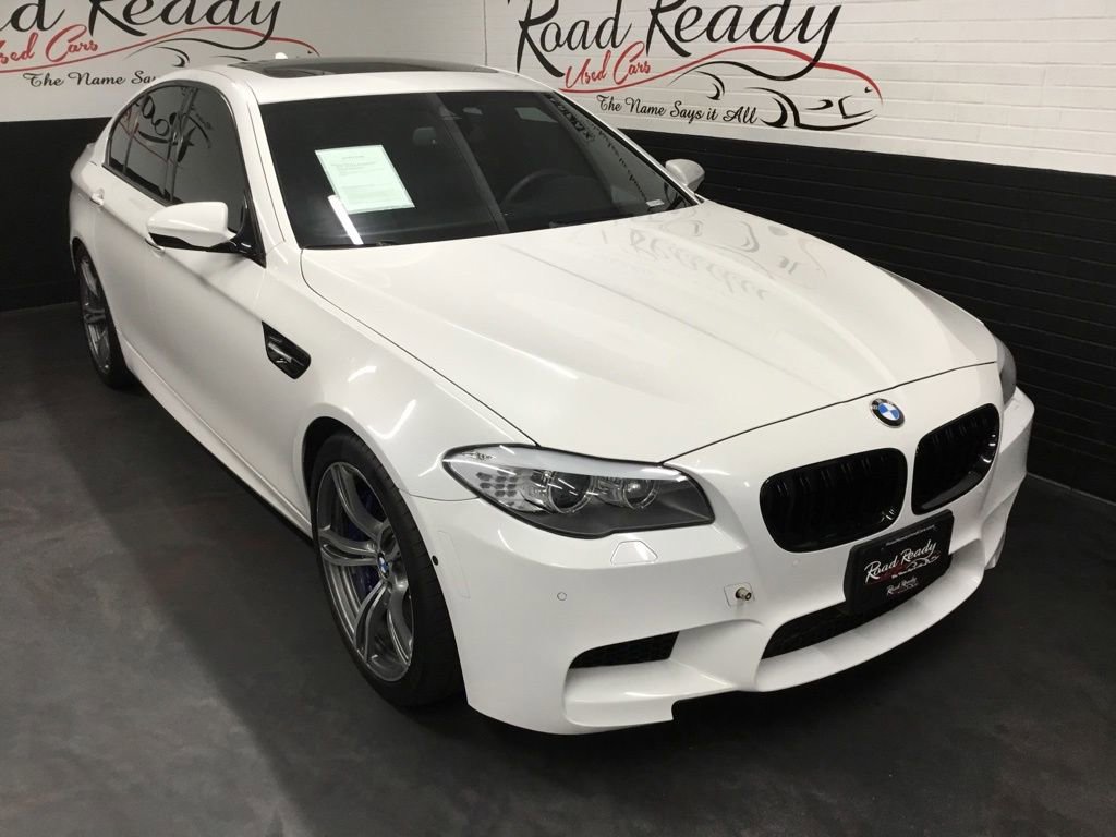 Used 2013 BMW M5 RWD image 2