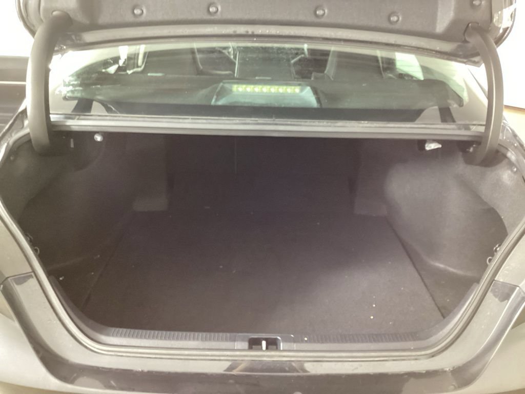 Used 2021 Toyota Camry SE FWD image 23