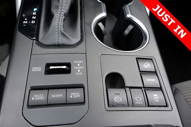 Used 2023 Toyota Highlander LE image 30