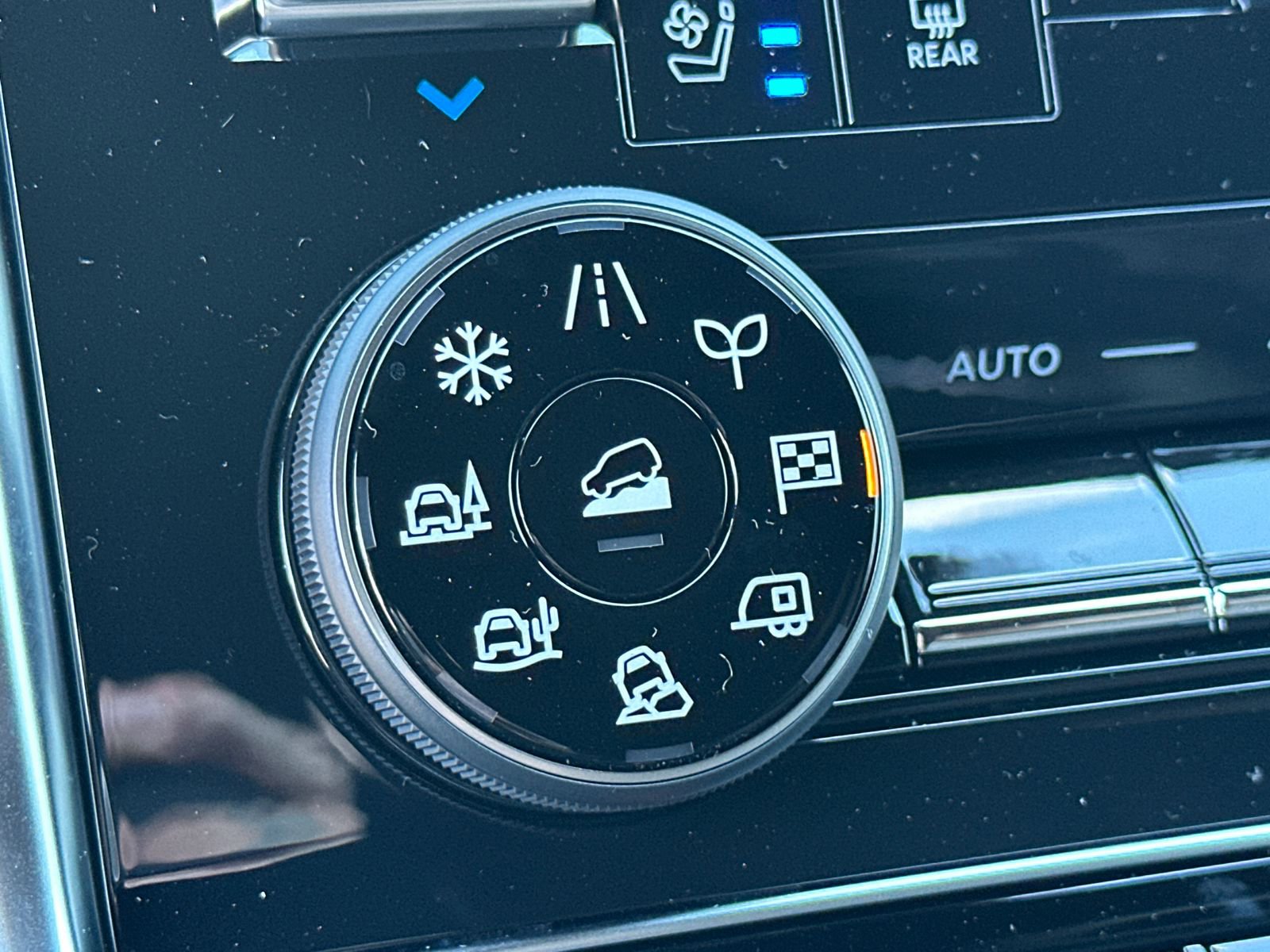 New 2026 Nissan Armada Platinum Reserve image 36