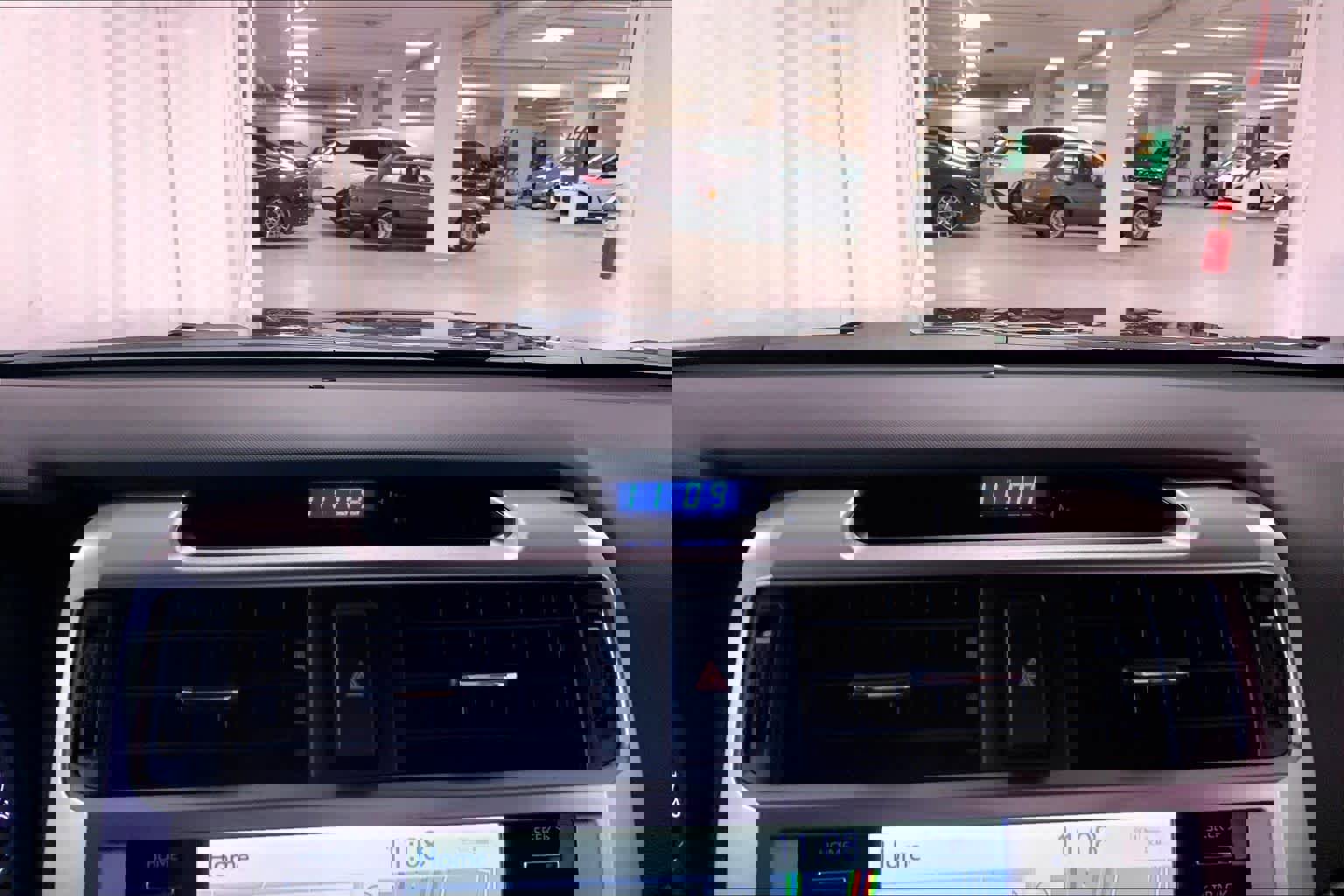 Used 2022 Toyota 4Runner Limited image 35