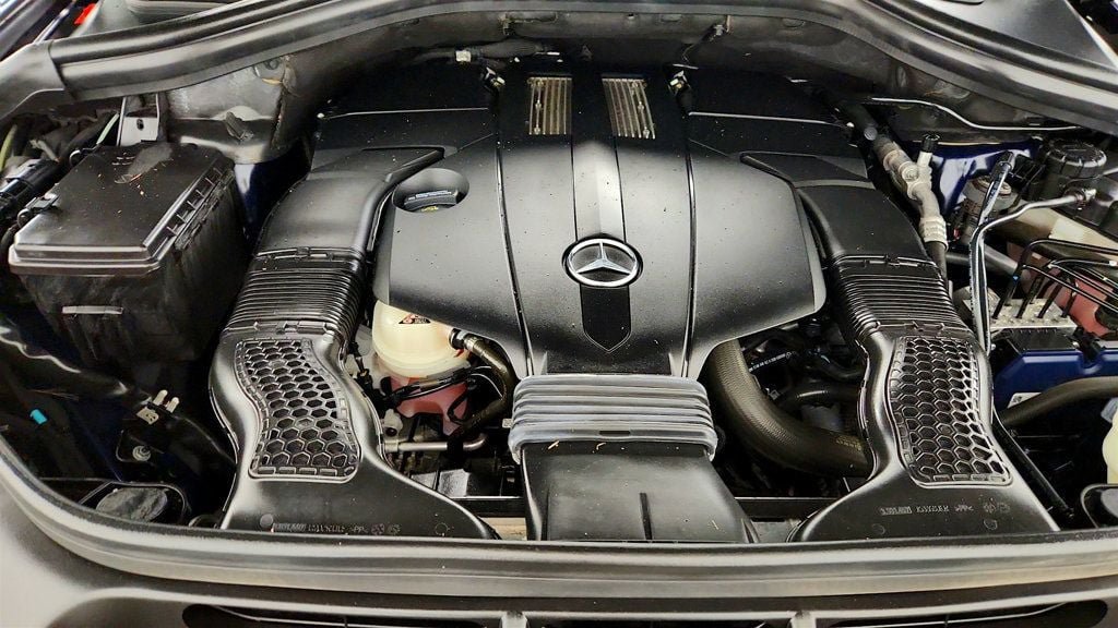 Used 2018 Mercedes-Benz GLS 450 4MATIC w/ Premium Package image 28