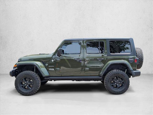 Used 2022 Jeep Wrangler Unlimited Sahara w/ Cold Weather Group AWD/4WD image 8