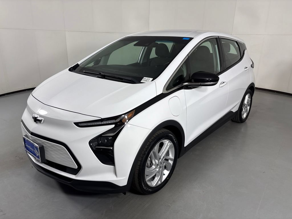 Certified 2023 Chevrolet Bolt LT w/ Driver Confidence Package FWD image 5