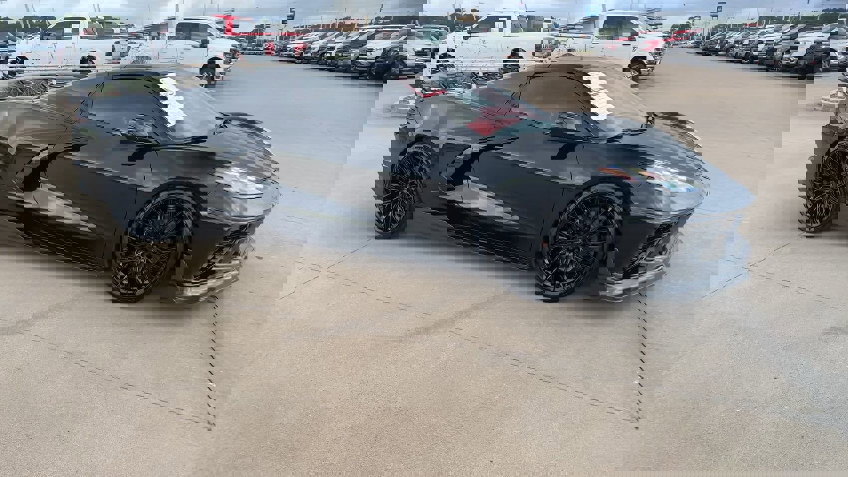 Used 2024 Chevrolet Corvette Stingray Premium Conv w/ Battery Protection Package image 2