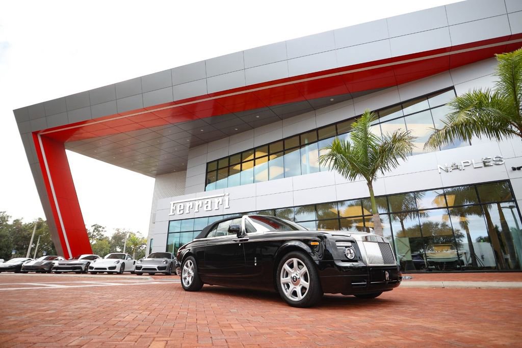 Used 2010 Rolls-Royce Phantom Drophead Coupe image 31