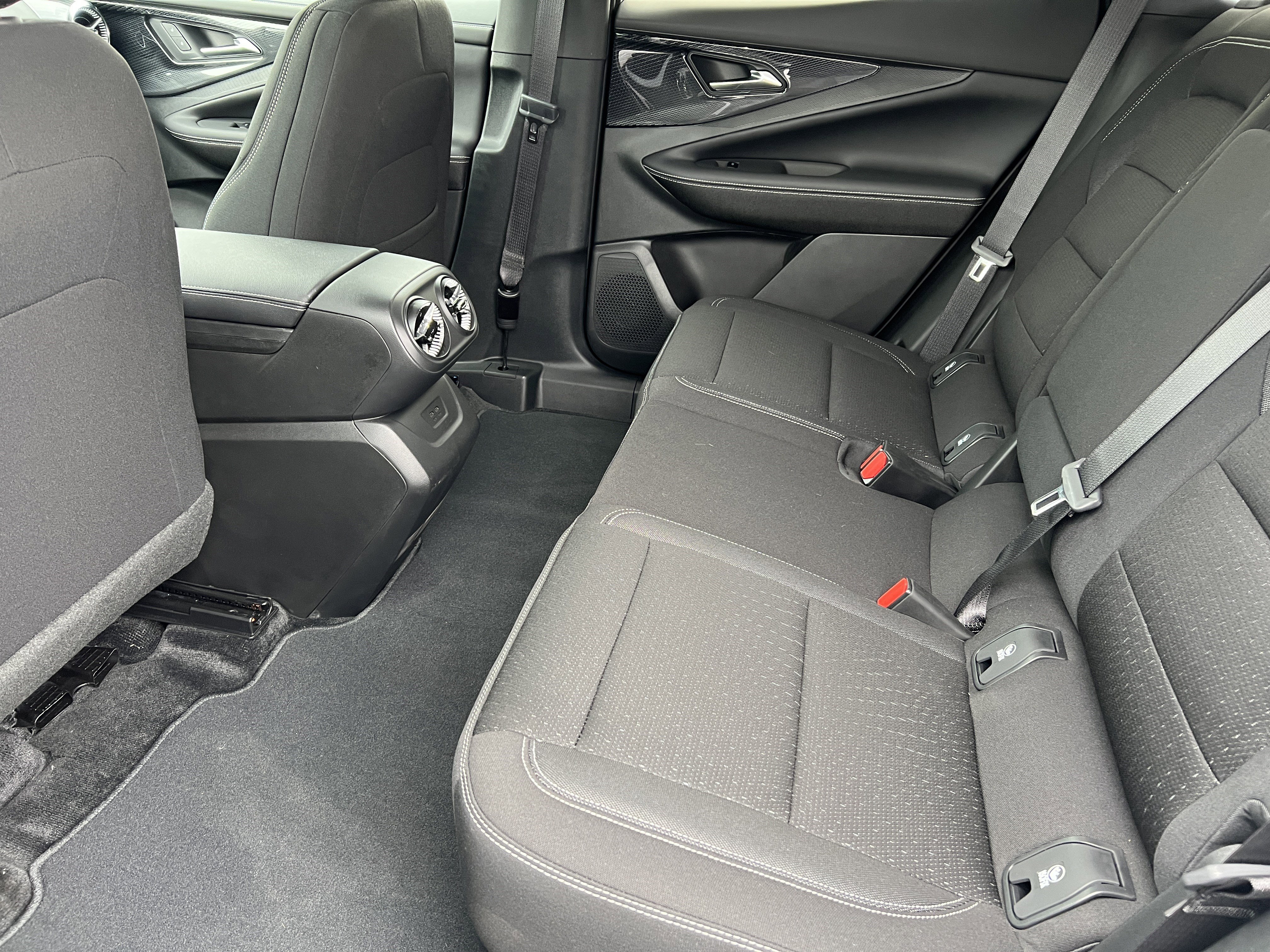 New 2025 Chevrolet Blazer EV LT image 16