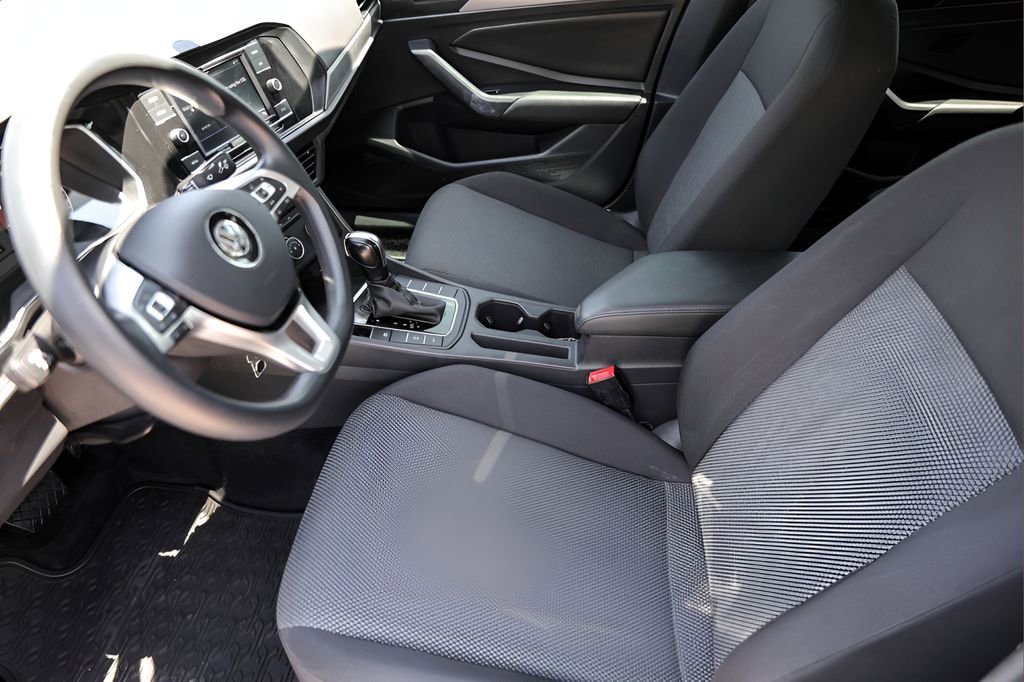 Used 2020 Volkswagen Jetta S w/ Driver Assistance Package FWD image 9