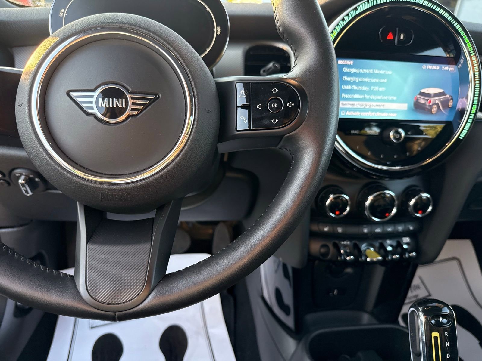 Used 2023 MINI Cooper SE FWD image 17