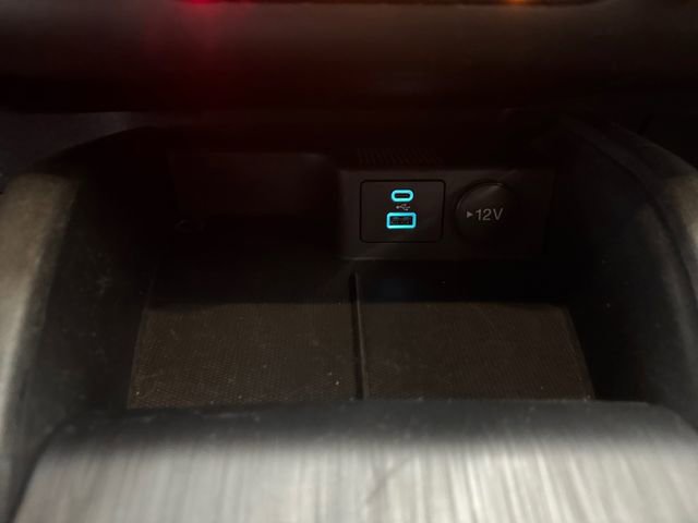 Used 2023 Ford Escape Active image 16