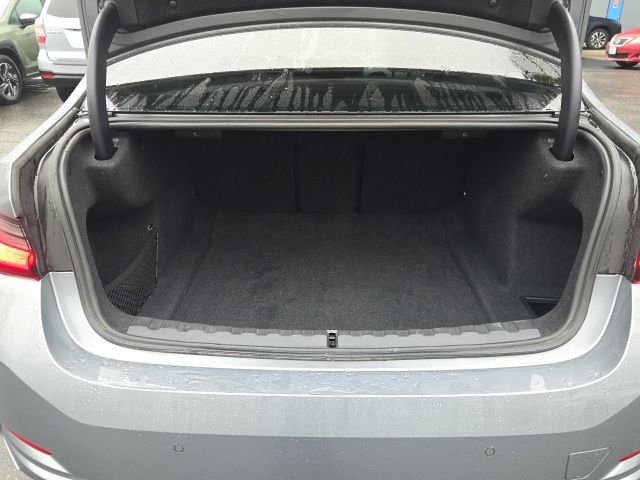 Used 2023 BMW 330i xDrive Sedan w/ Driving Assistance Package image 17