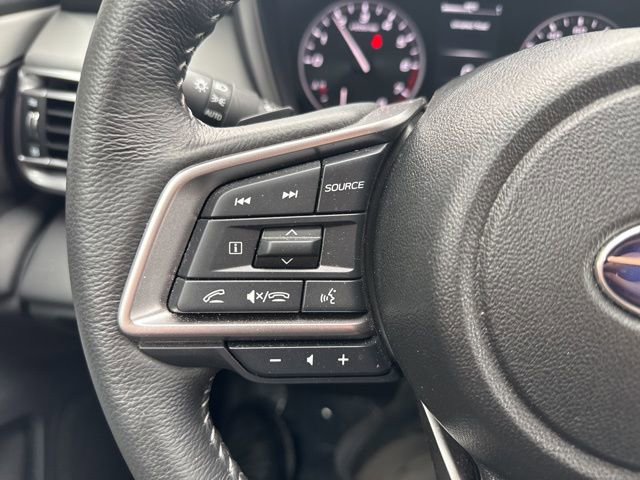 Used 2025 Subaru Outback Limited AWD/4WD image 14