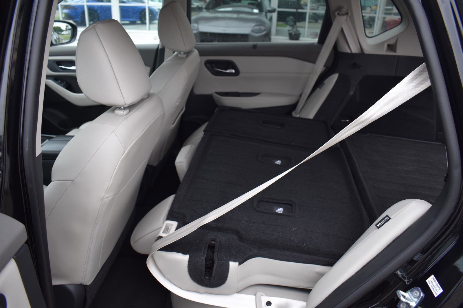 Used 2023 Nissan Rogue SV w/ SV Premium B Package FWD image 50