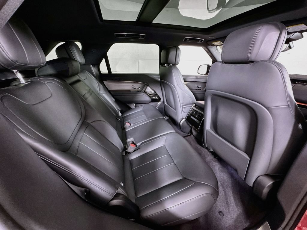Used 2025 Land Rover Range Rover Sport SE AWD/4WD image 29