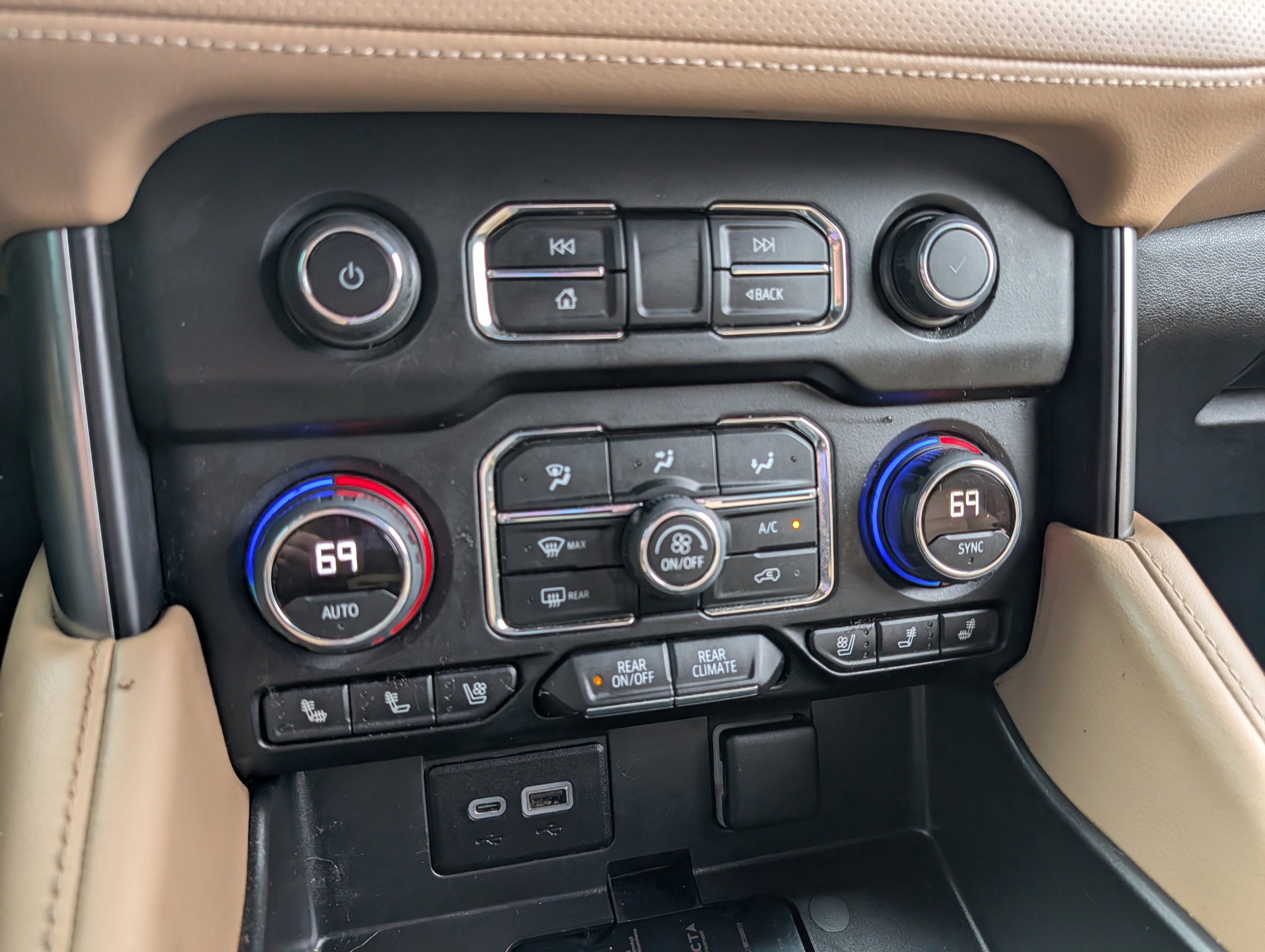 Used 2022 Chevrolet Suburban Premier w/ Max Trailering Package AWD/4WD image 51