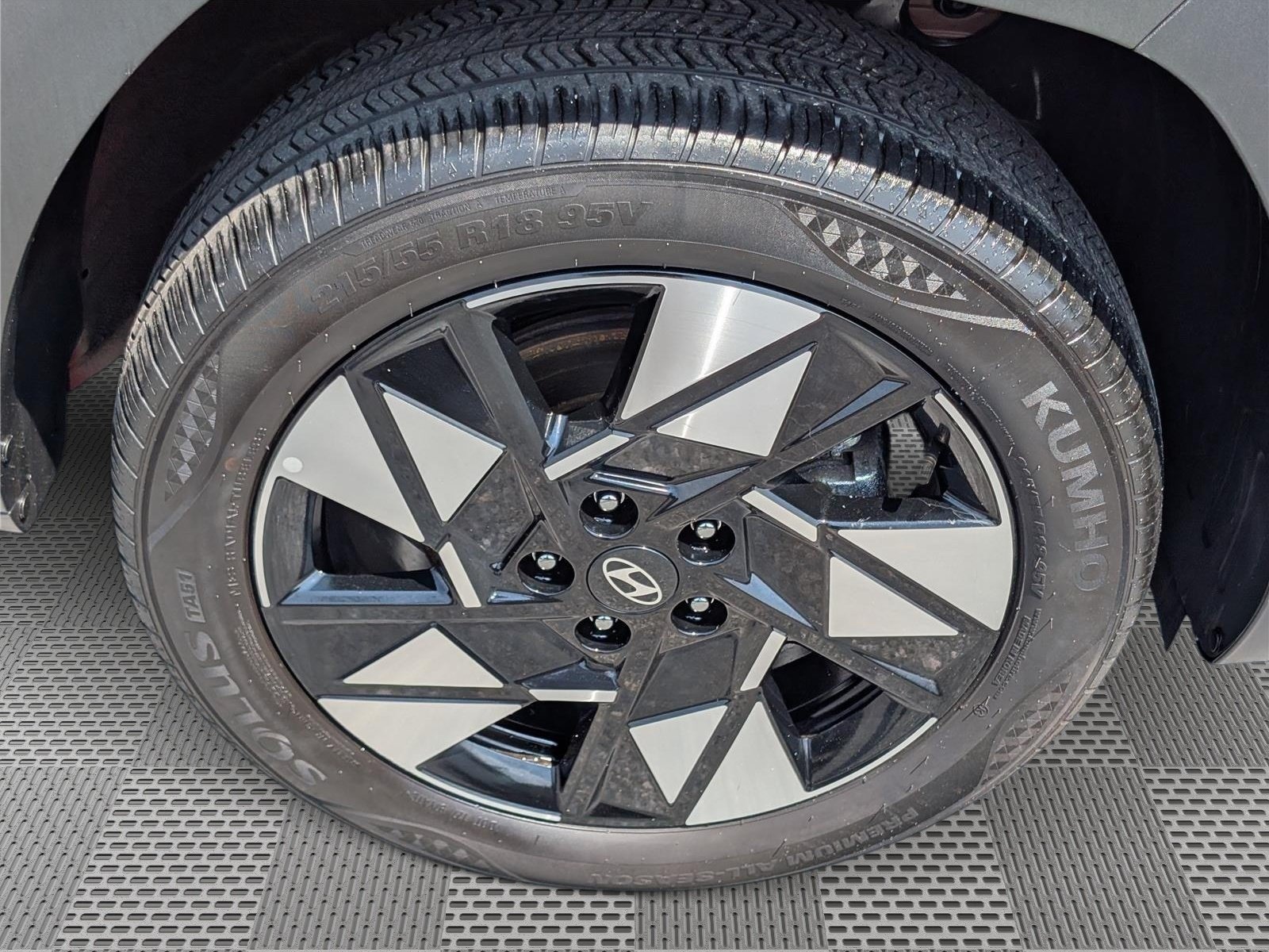 Used 2025 Hyundai Kona SEL AWD/4WD image 9