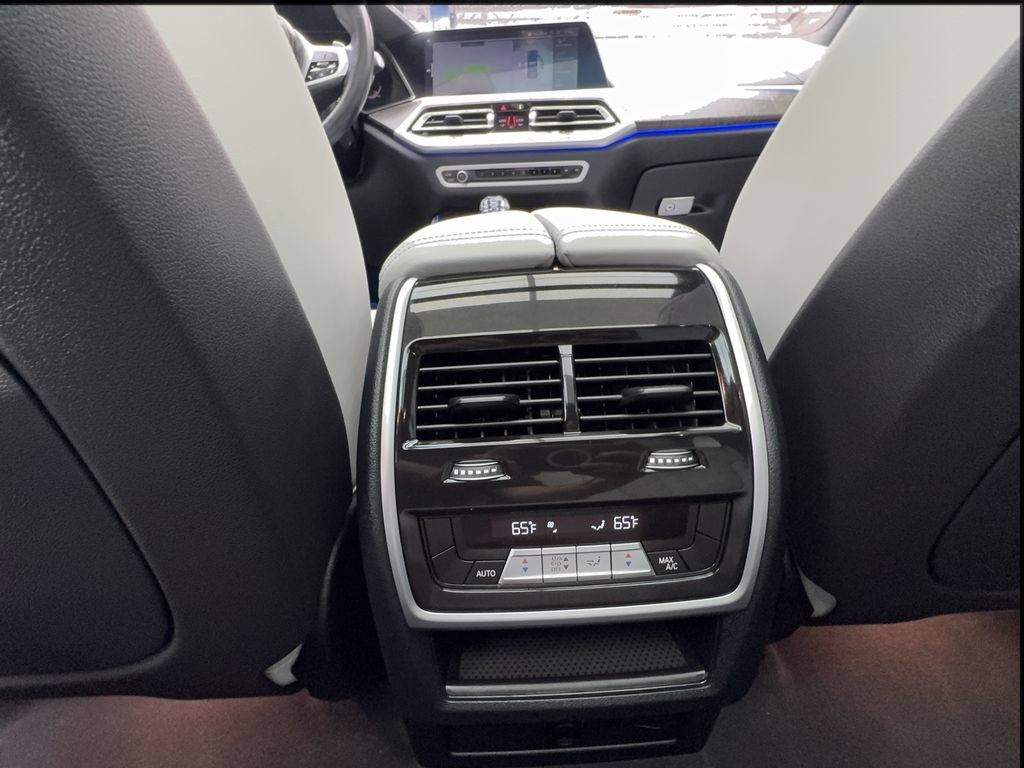 Used 2023 BMW X5 sDrive40i w/ M Sport Package RWD image 41