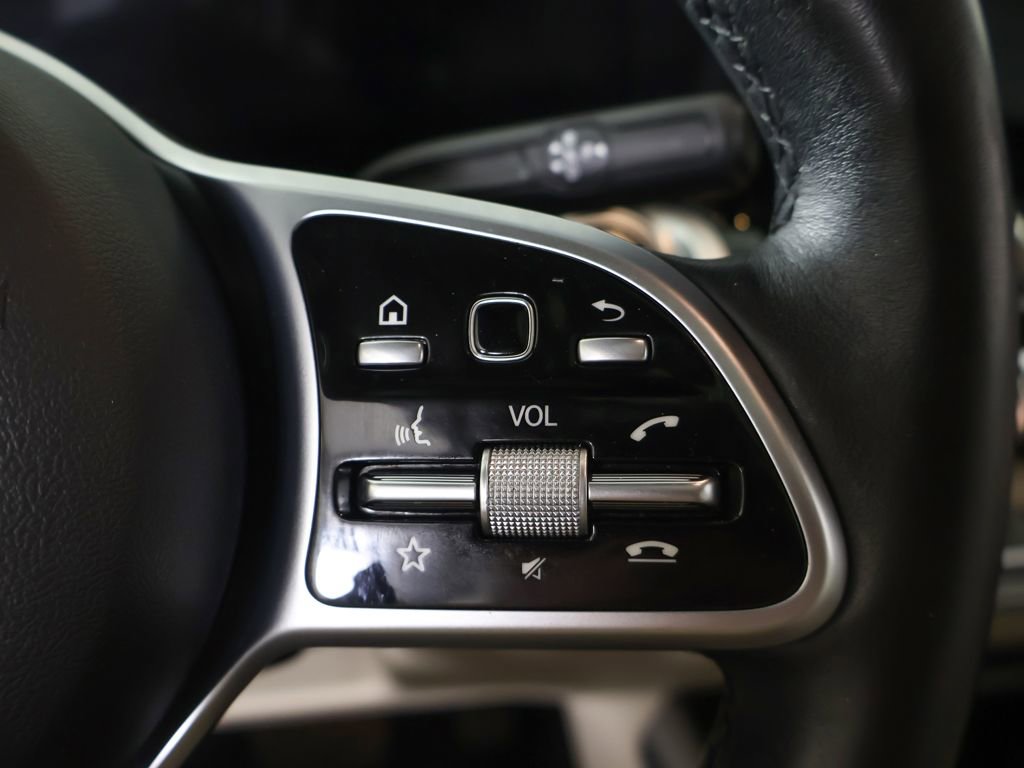 Used 2022 Mercedes-Benz GLB 250 4MATIC image 43