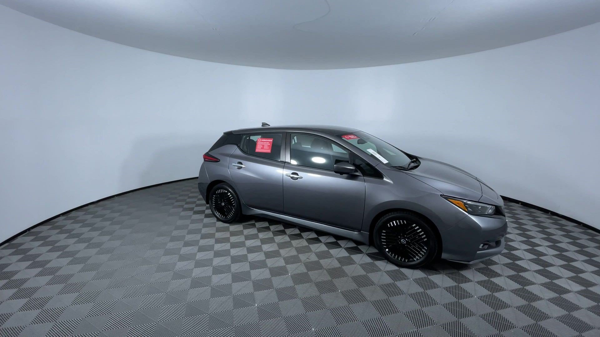Certified 2024 Nissan Leaf SV Plus FWD image 2