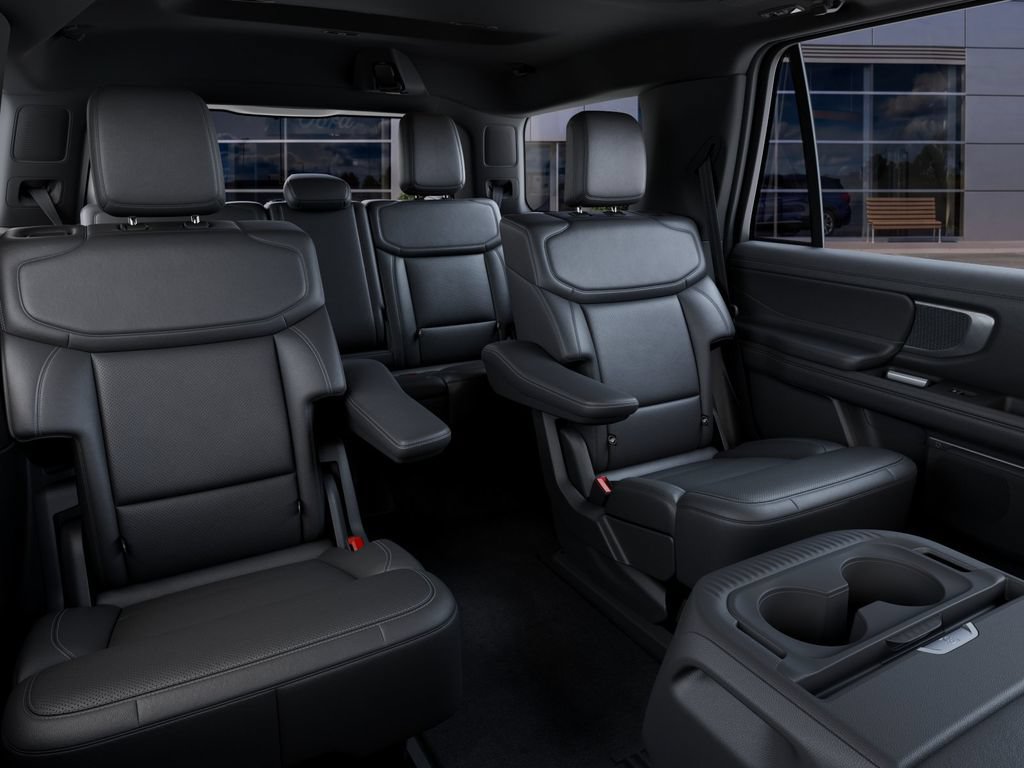New 2027 Ford Expedition Platinum w/ Stealth Performance Package AWD/4WD image 11