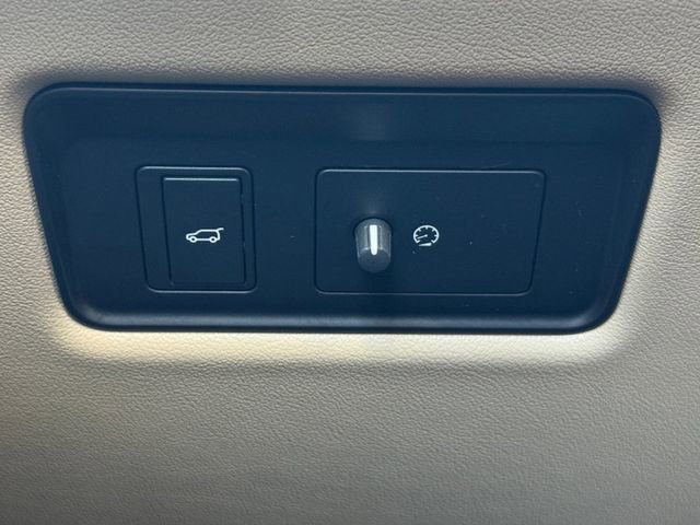 Used 2019 Land Rover Range Rover HSE image 25