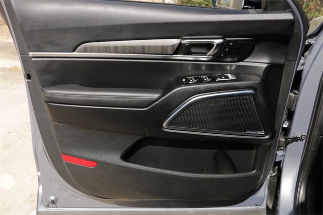 Used 2024 Kia Telluride SX image 19