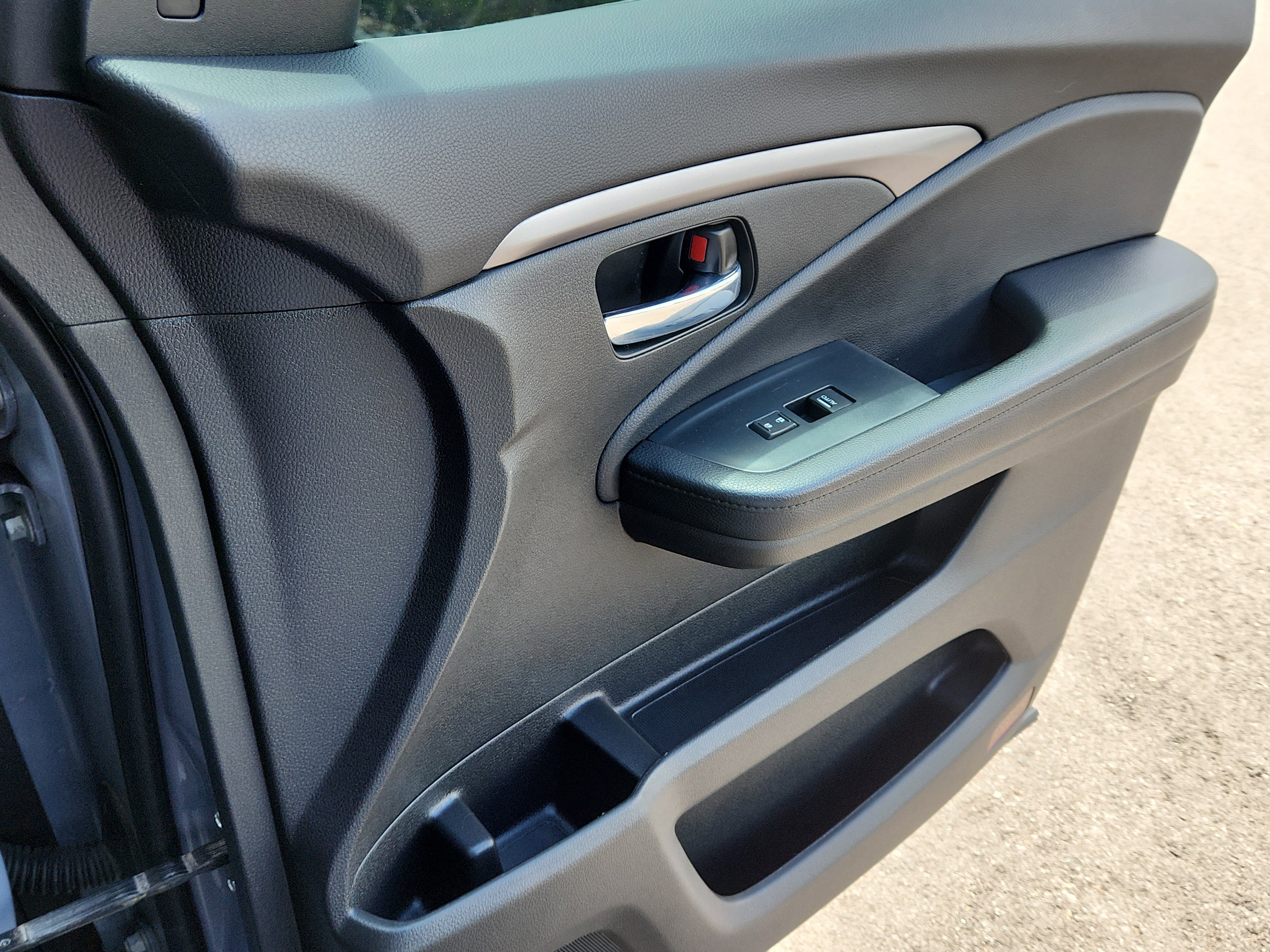 Used 2022 Honda Pilot Sport image 15