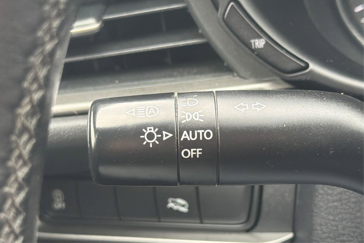 Used 2021 MAZDA CX-30 AWD 2.5 S w/ Select Package image 16