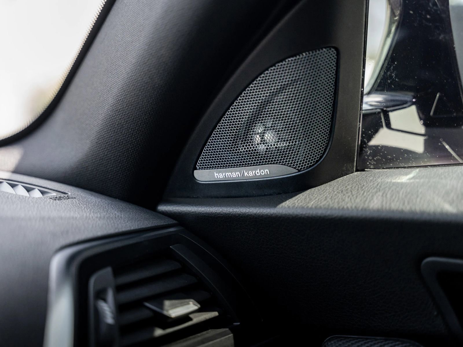 Used 2020 BMW M2 Competition w/ Executive Package image 23