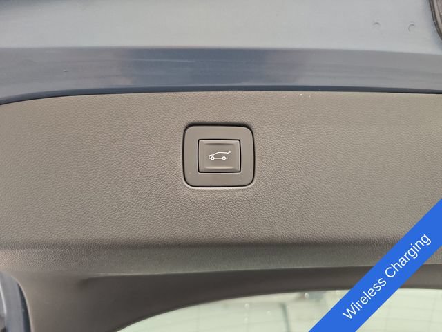 Used 2025 Buick Envista Sport Touring w/ Convenience I Package FWD image 17