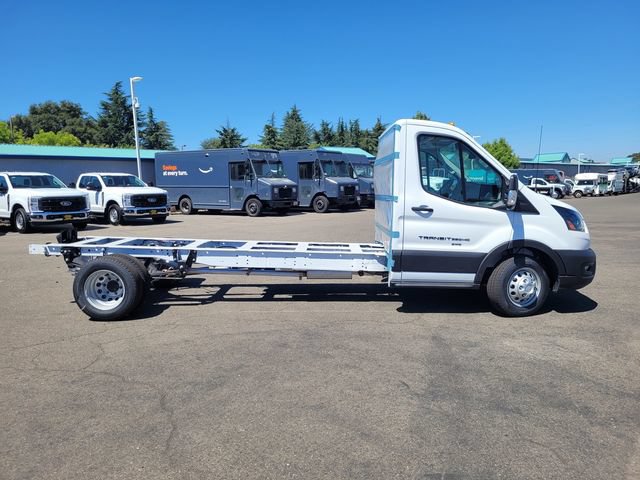 New 2026 Ford Transit 350 Low Roof DRW AWD image 4