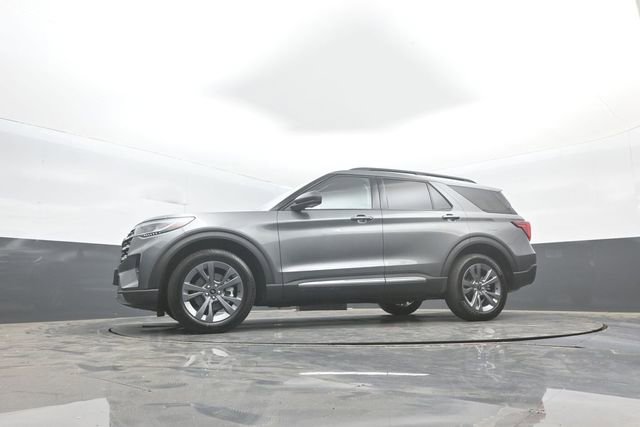 Used 2025 Ford Explorer Active w/ Active Comfort Package AWD/4WD image 36