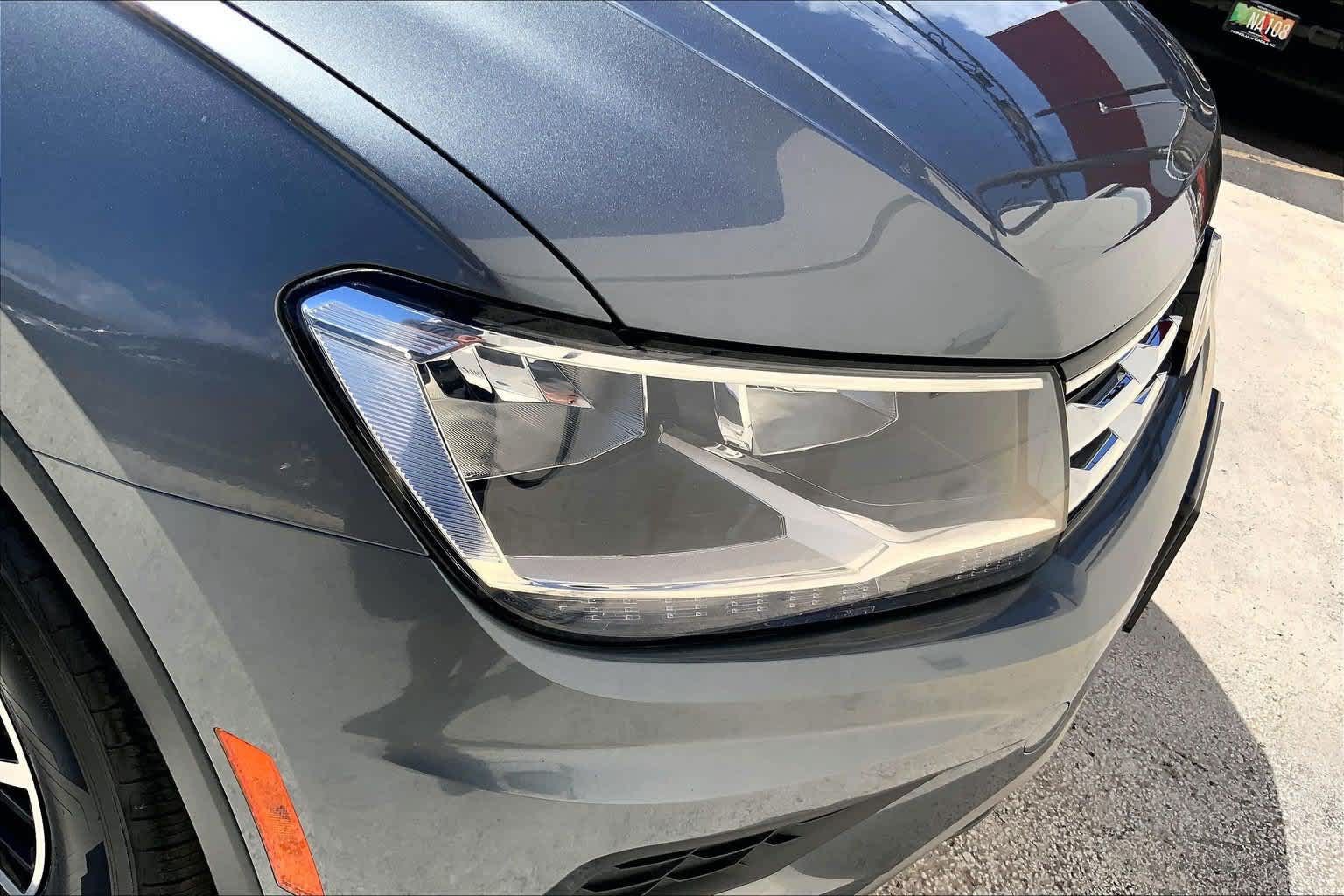 Used 2021 Volkswagen Tiguan SE FWD image 11