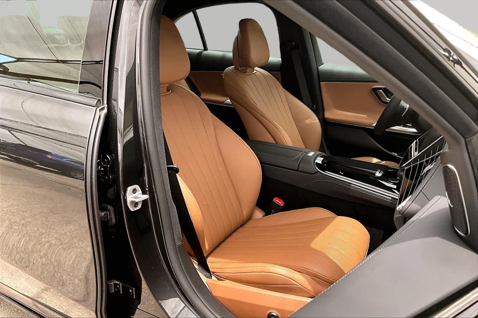 Used 2026 Mercedes-Benz E 450 4MATIC Sedan image 9