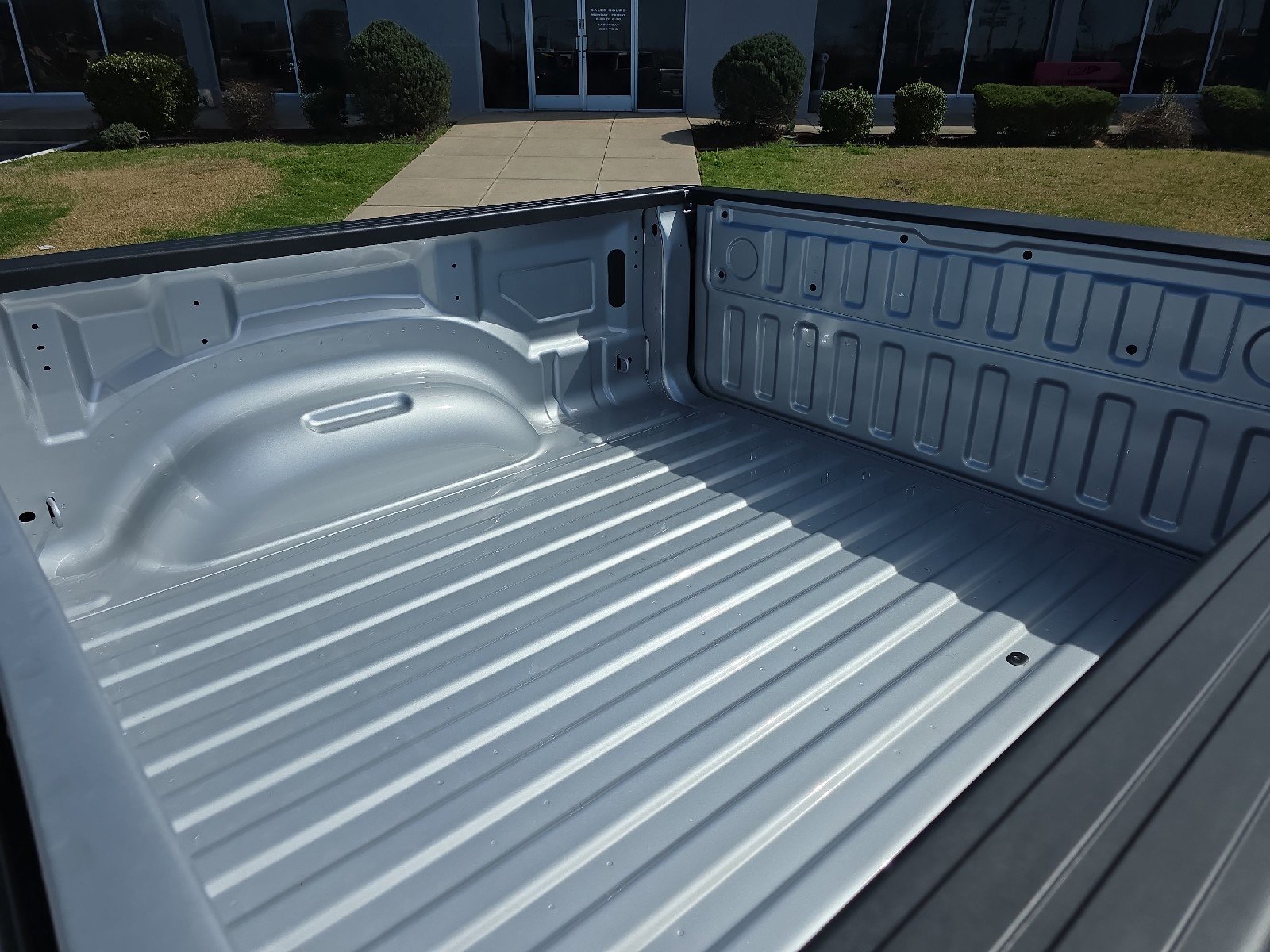 New 2026 RAM 1500 4x4 Crew Cab image 15