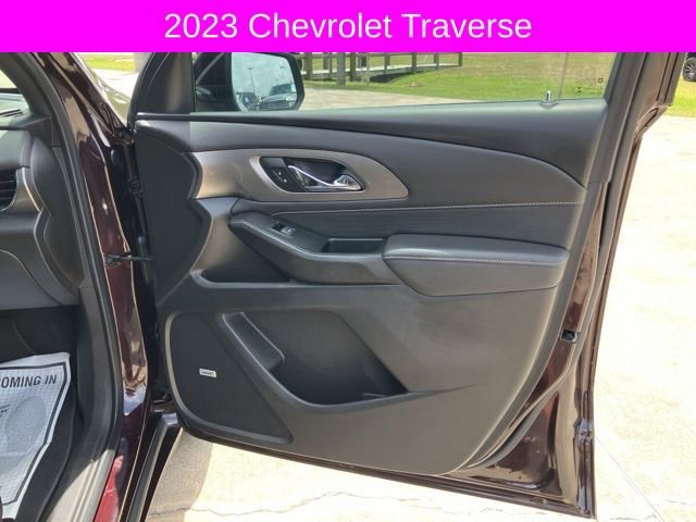 Used 2023 Chevrolet Traverse Premier image 13