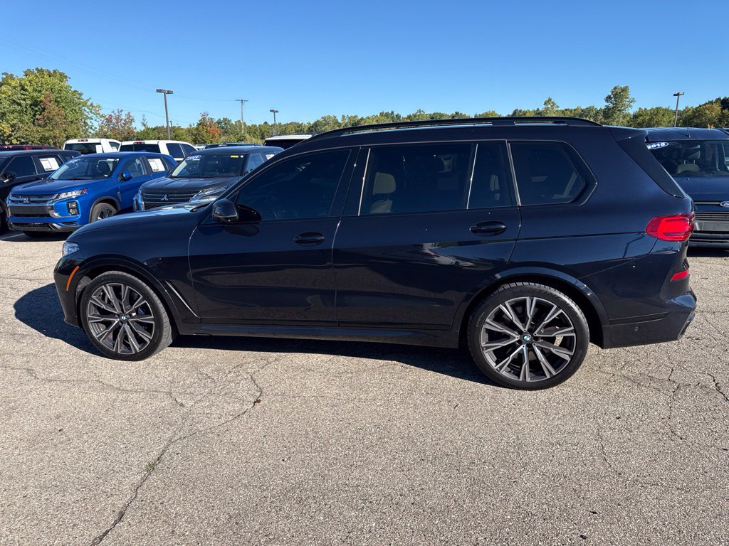 Used 2022 BMW X7 M50i w/ Dynamic Handling Package AWD/4WD image 8