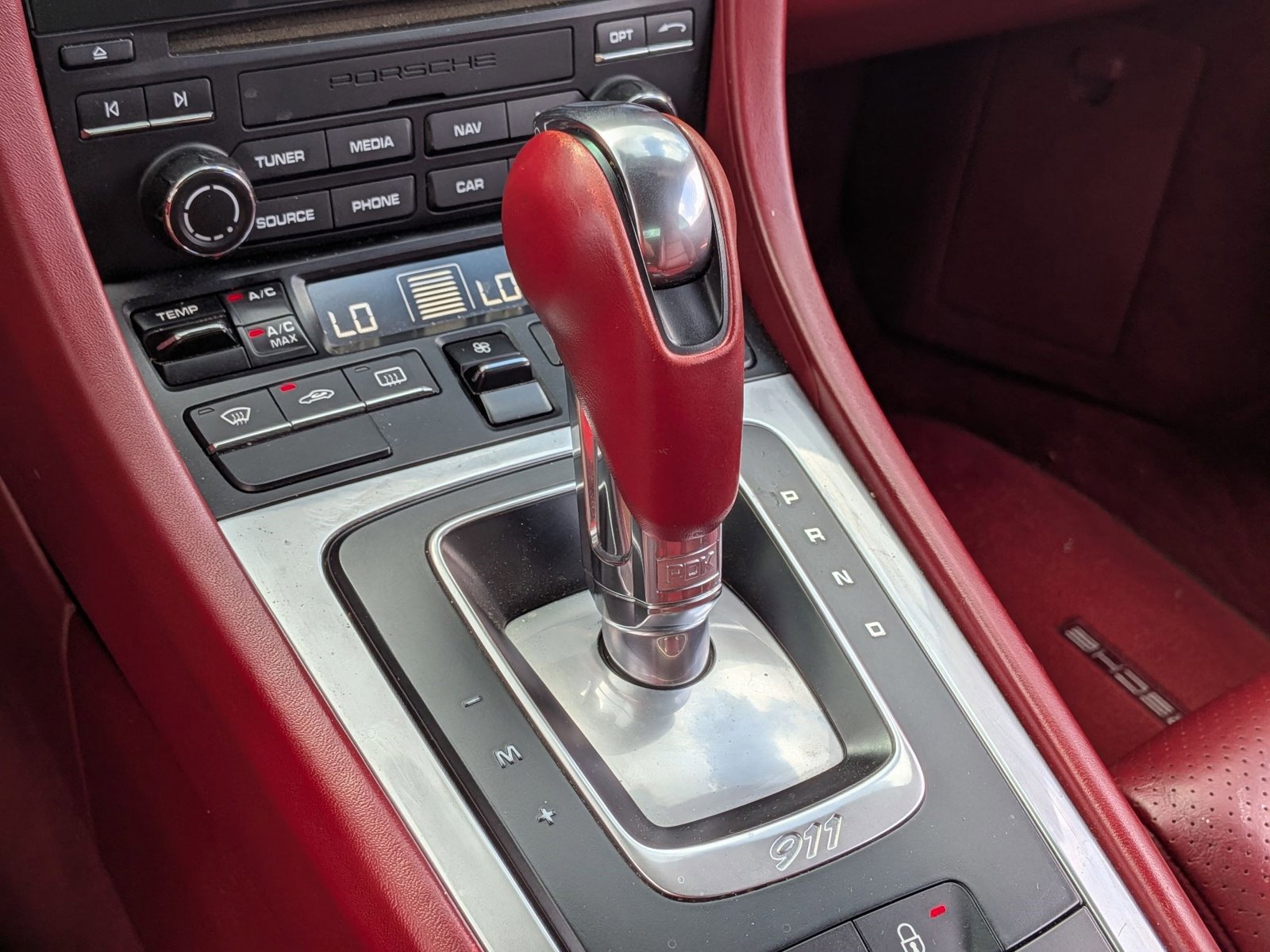 Certified 2018 Porsche 911 Turbo AWD/4WD image 19