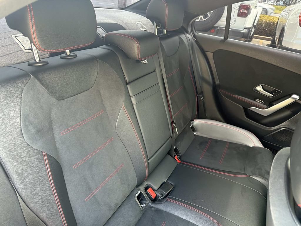 Used 2022 Mercedes-Benz A 220 image 9